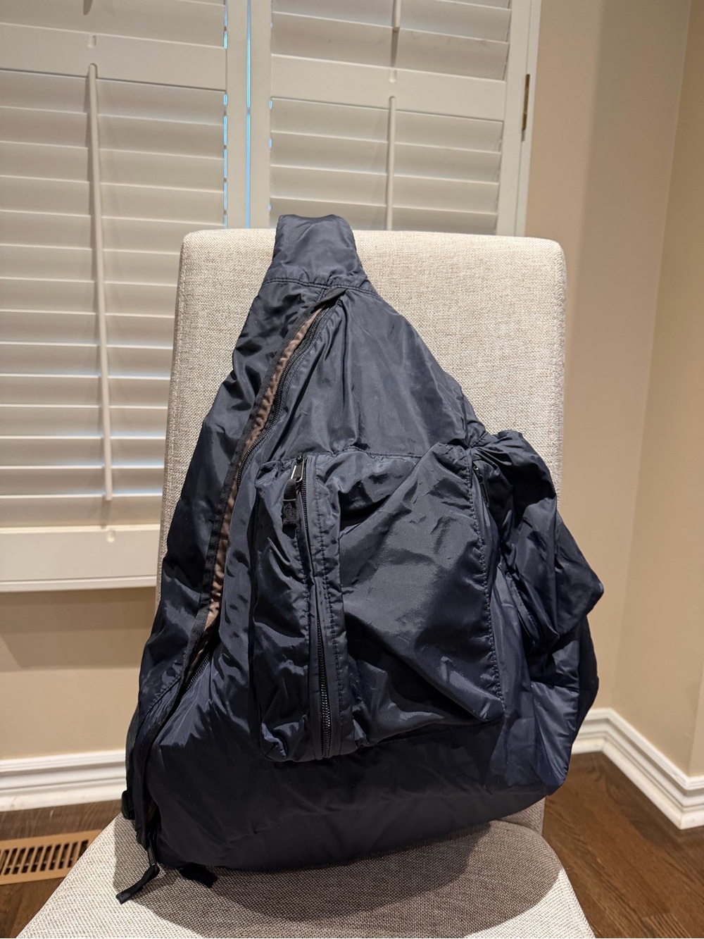 Vantage GAP Navy Sling Backpack - Casual Everyday Carry